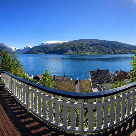Faleide Panorama Private Fjord View With Large Terrace 度假居