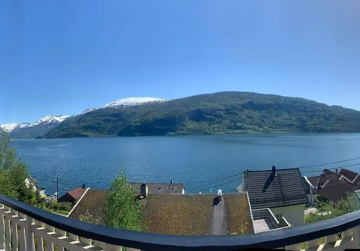 Faleide Panorama Private Fjord View With Large Terrace Feriehus *